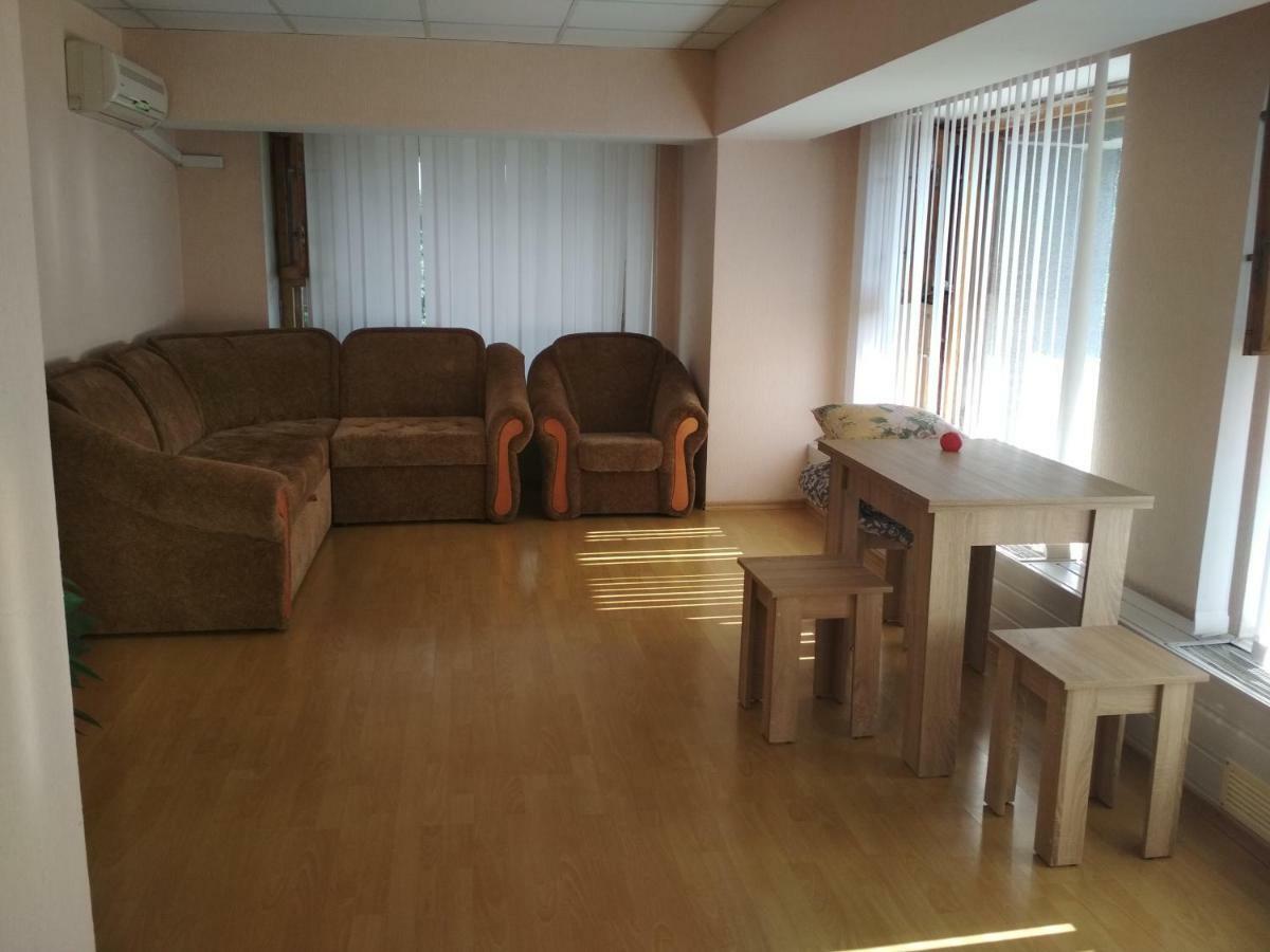 Готель На Автовокзалі Poltava Ngoại thất bức ảnh